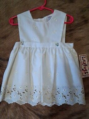 VTG NWT Leatogs Floral Embroidered Dress